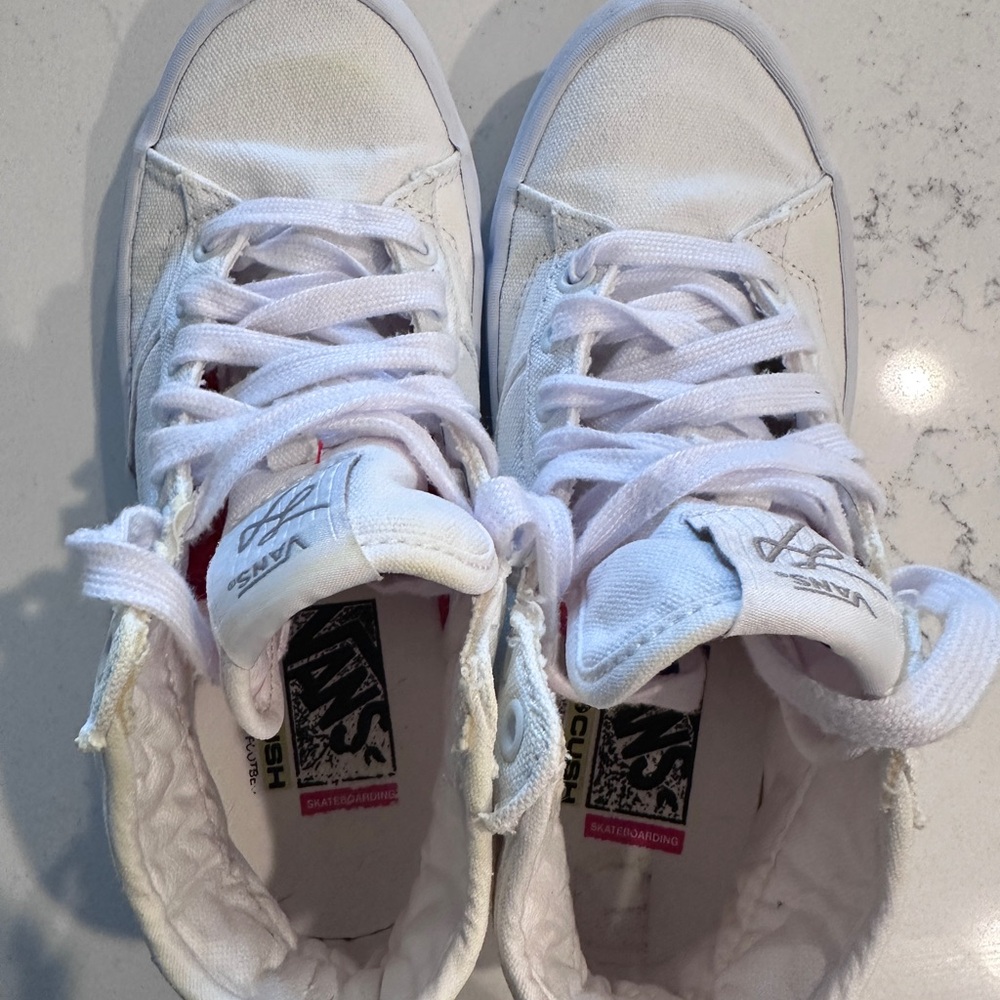 Vans Lizzie Classic White Canvas High-Tops - Picture 6 of 12